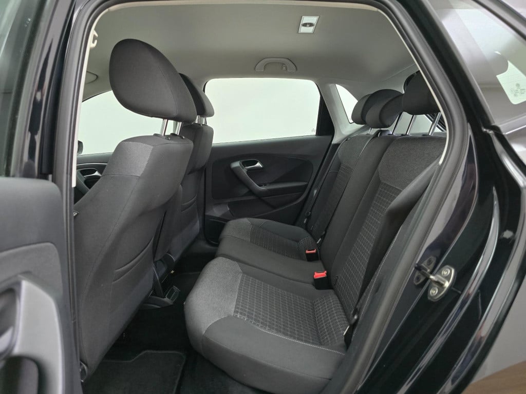 Volkswagen Polo occasion comfortline black edition met cruisecontrol en leu