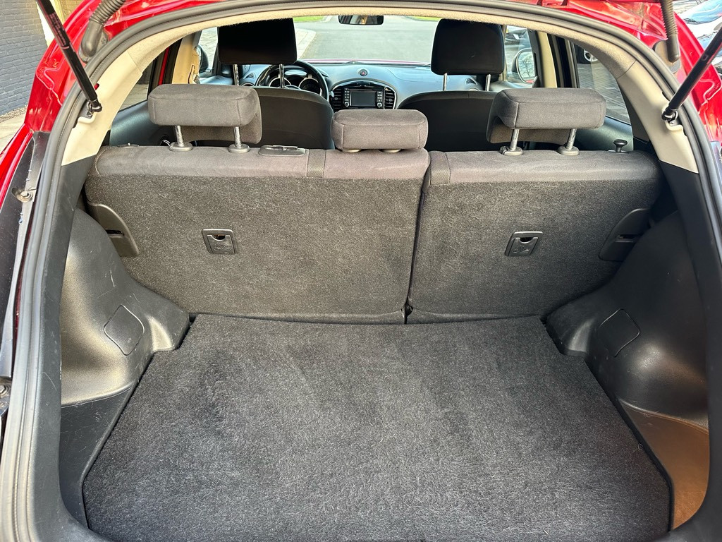 Nissan Juke 1.6 connect ed. cruise control / camera / climate