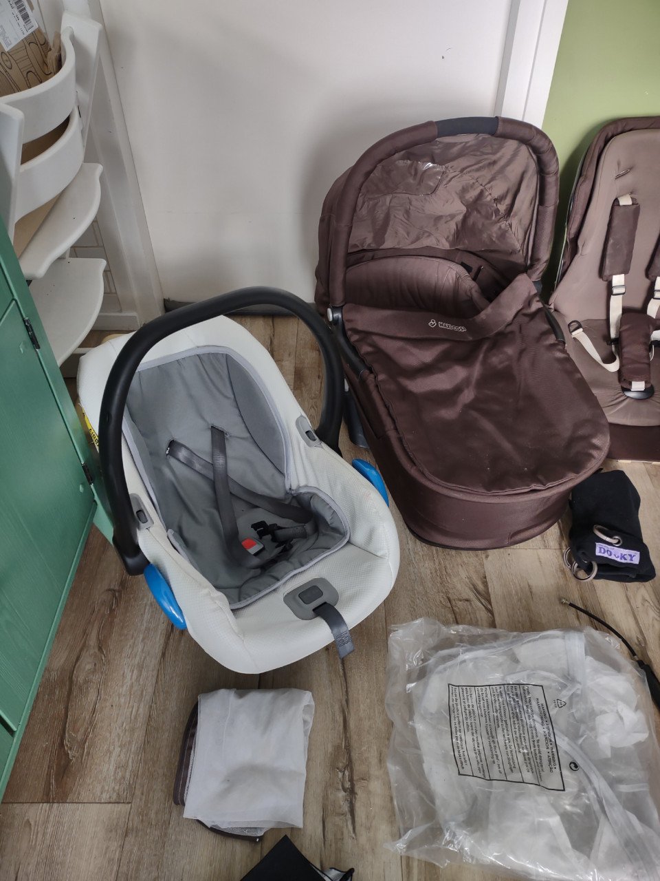 Zeer complete Maxi-Cosi kinderwagen, incl vele accessoires!
