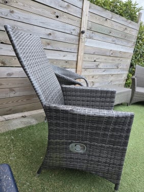 2 stuks wicker verstelbare tuinstoelen