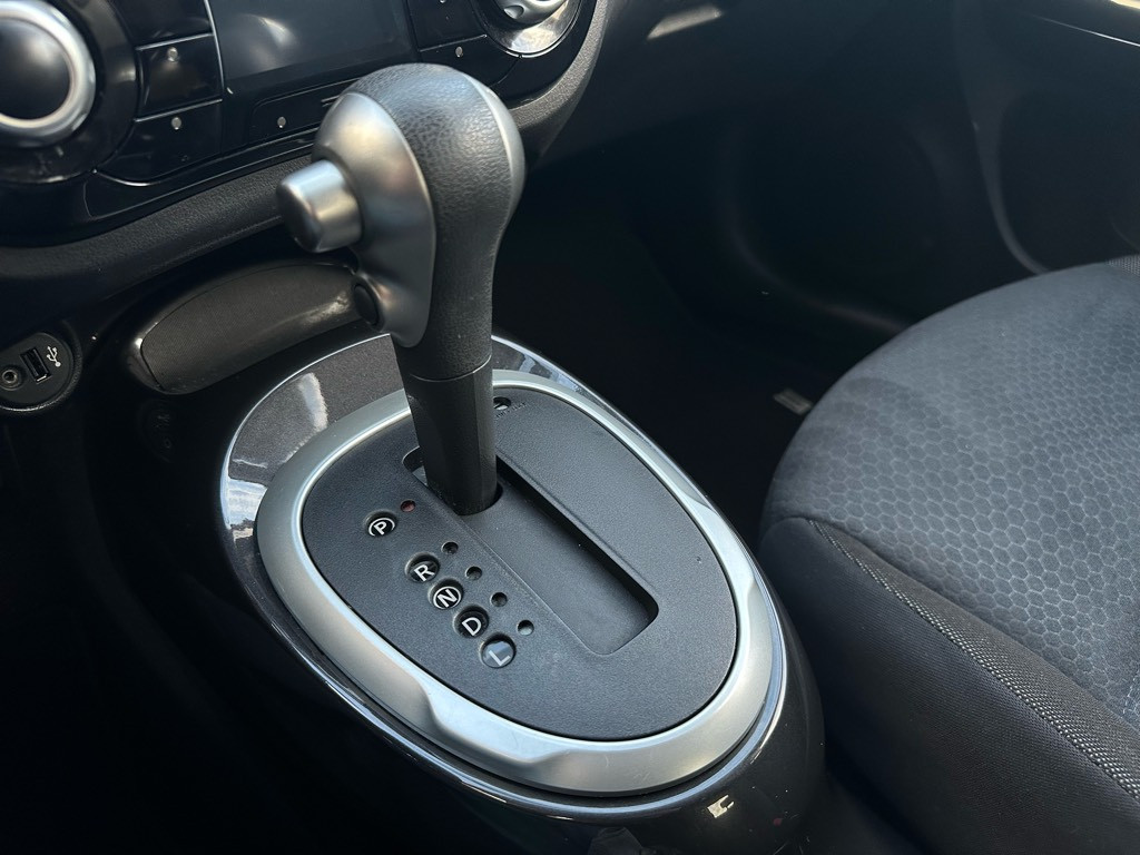 Nissan Juke 1.6 connect ed. cruise control / camera / climate