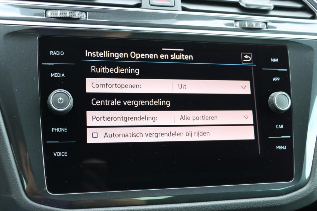 Volkswagen Tiguan 1.4 tsi ehybrid r-line business + 245pk dsg6