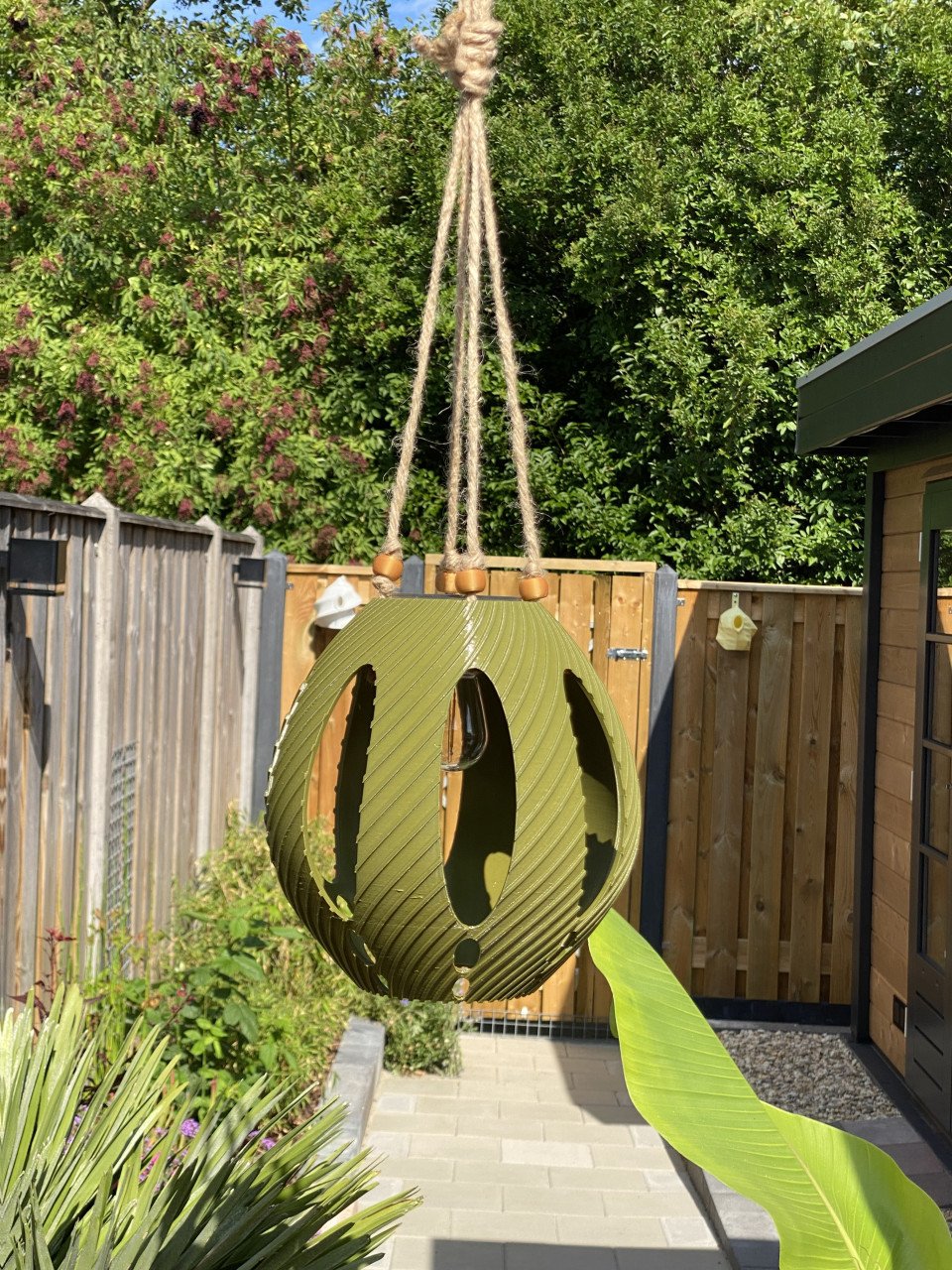 Unieke vogelhuisjes, voederhuisjes,insectenhotels, binnen en buitenlampen