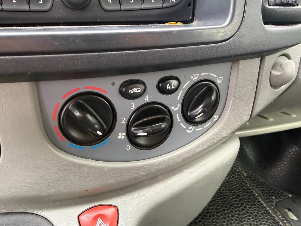 Nissan Primastar 2.0 dci l1h1 marge