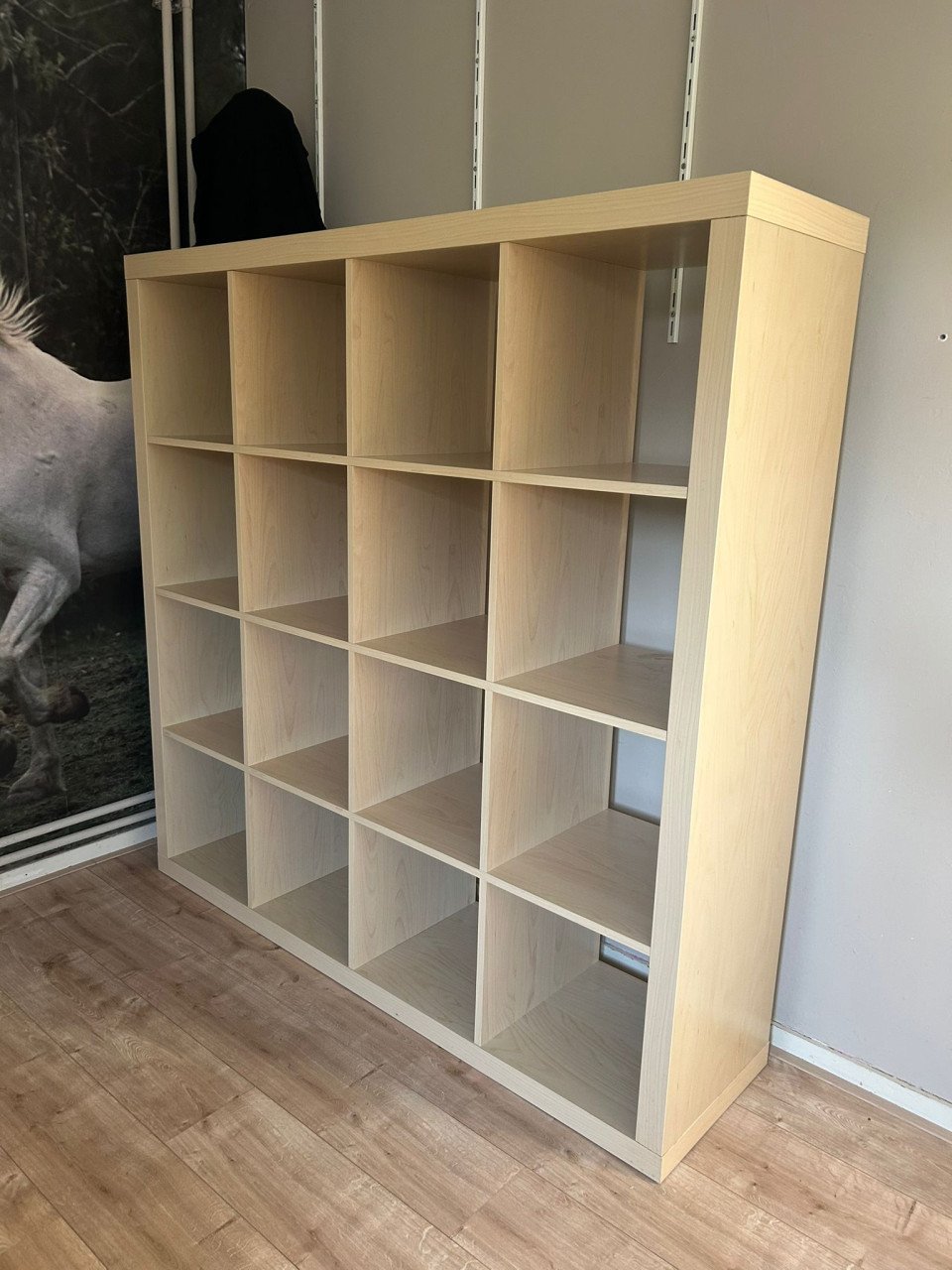 GRATIS Ikea divider kast,bank,gordijnen