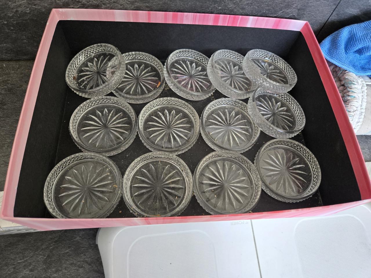 Vintage kristallen onderzetters, 13 stuks. Ø 7.5 cm H 1.5 cm