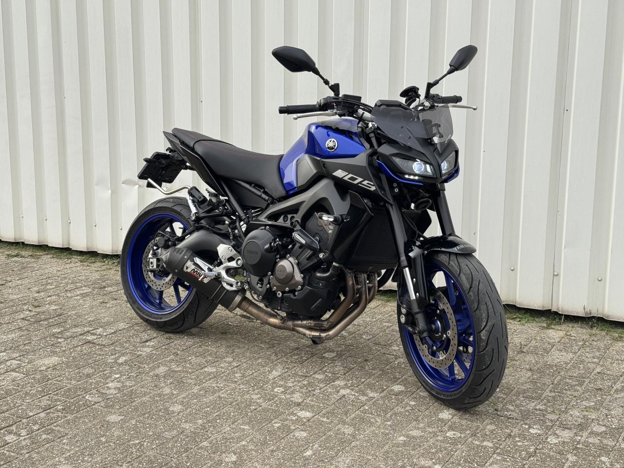 Yamaha MT-09 2018 – Iconic Blue | 37.047 km | MIVV | LED+ | Quad Lock