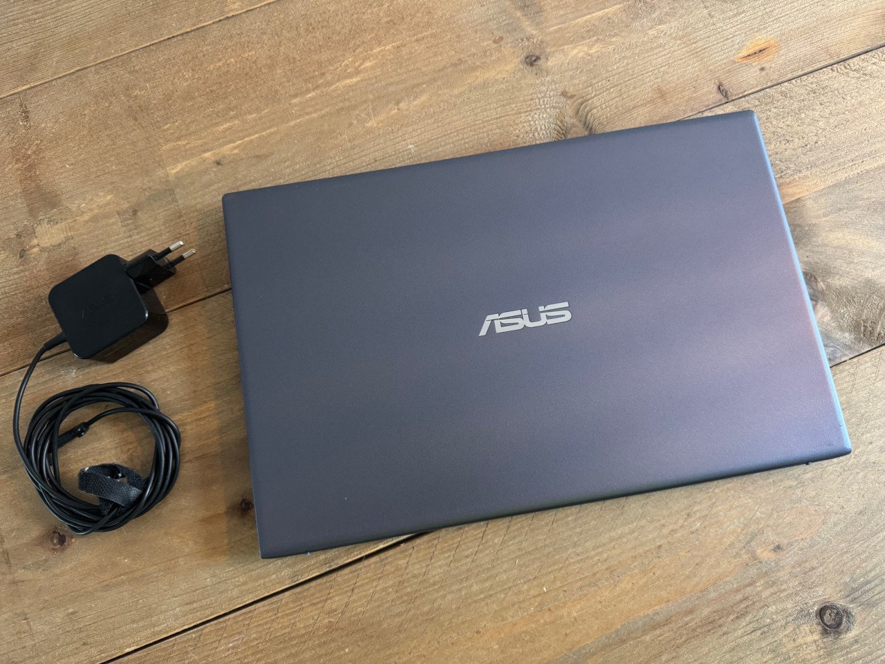 ASUS VivoBook 15   X512F Intel core i3