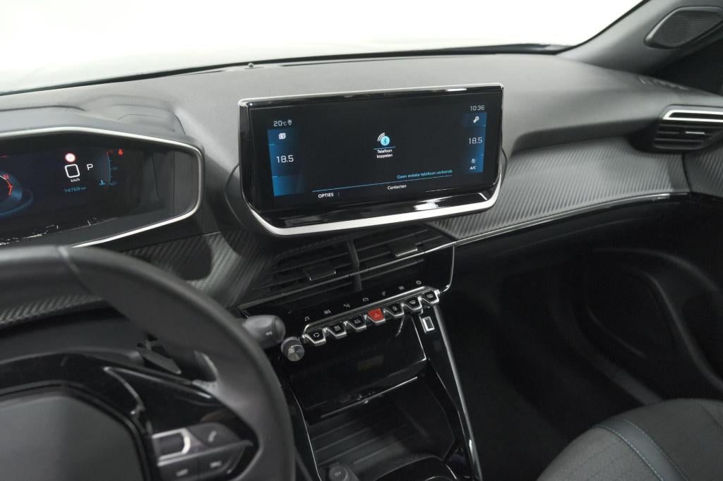 Peugeot 2008 puretech 130 eat8 allure pack | camera | apple carplay | parke