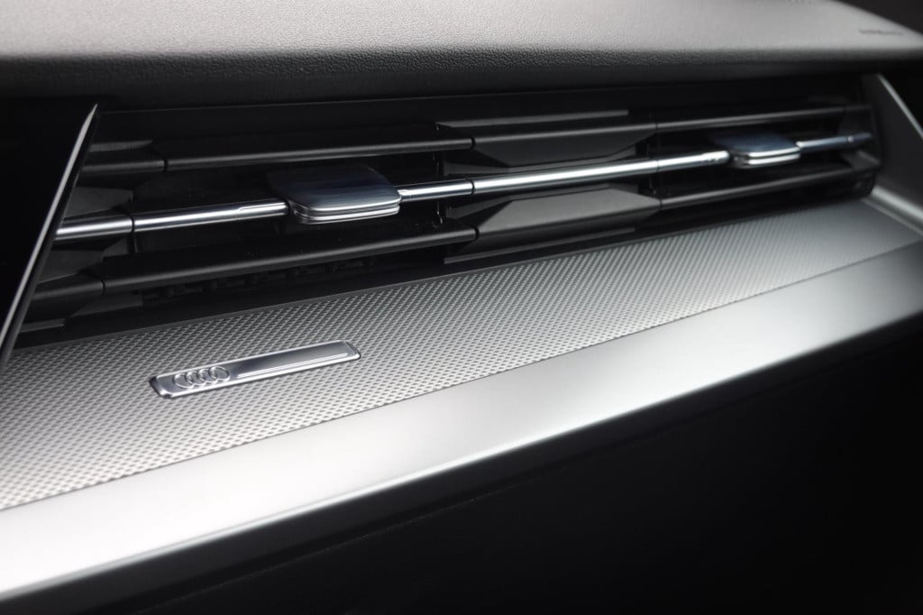 Audi A3 limousine 30 tfsi s edition