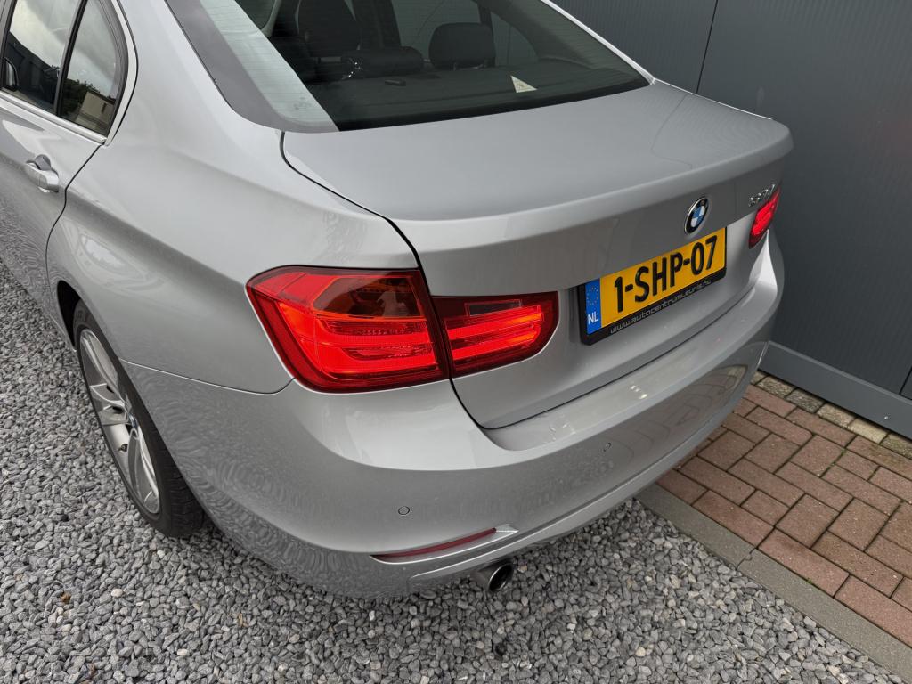 BMW 3-serie 320i 184pk executive sportline sedan