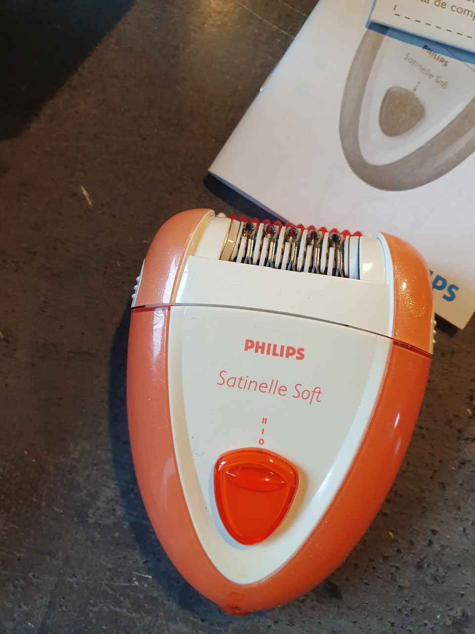 Zgan mooie complete Philips Satinelle Soft Epileerapparaat