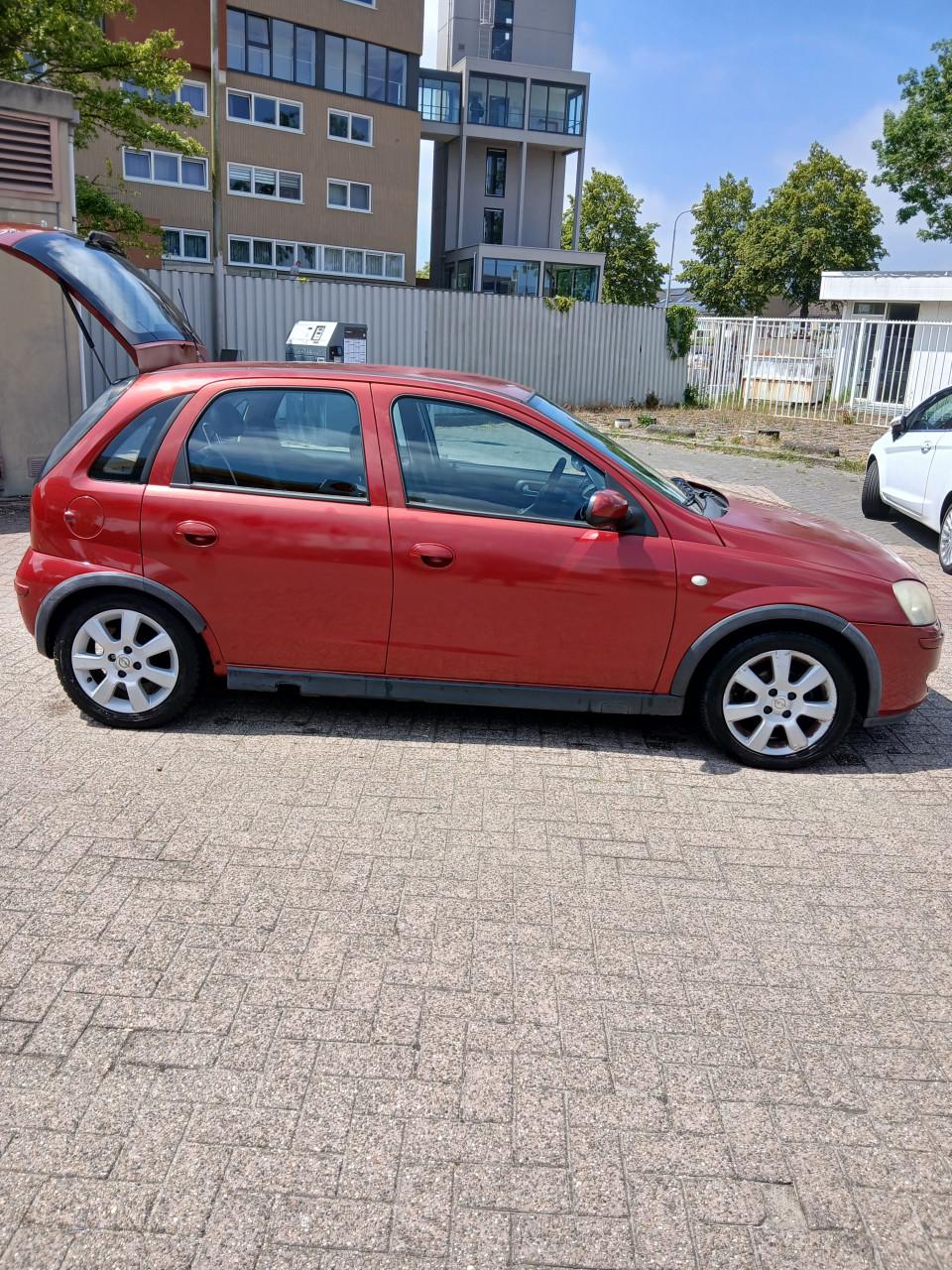 Opel Corsa1.2-2006-km.205000-Airco-stuurb.-trekhk-L.M. velgen.mwe apk-1250