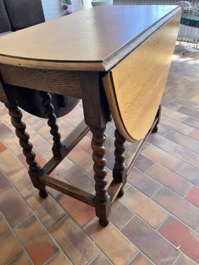 Hangoortafel mahoniehout