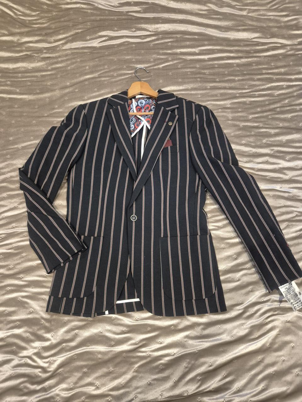 Nette Colbert - Trouwjas - Owen