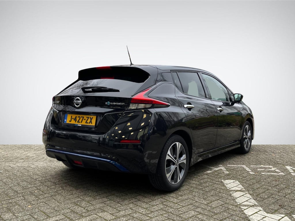 Nissan Leaf n-connecta 40 kwh | navigatie | 360° camera | apple carplay/and