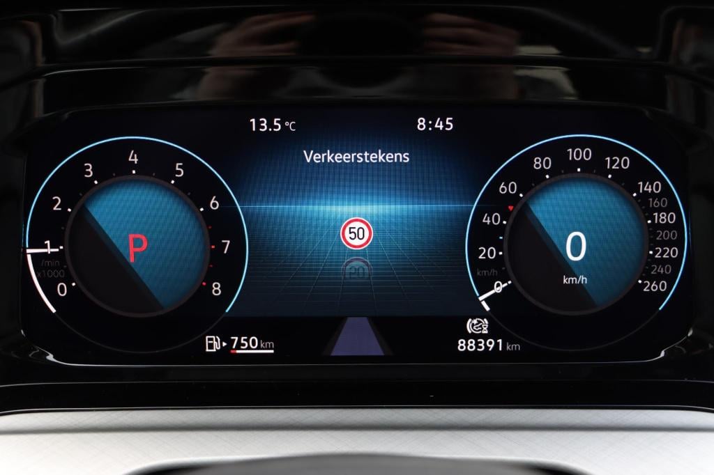 Volkswagen Golf variant 1.0 etsi life business 110pk dsg7