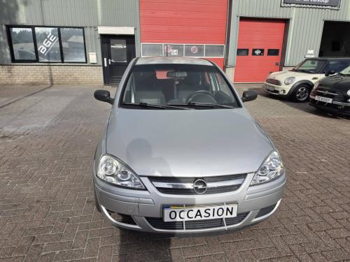 OPEL CORSA C 1.2 – BETER DAN FIETSEN! €975