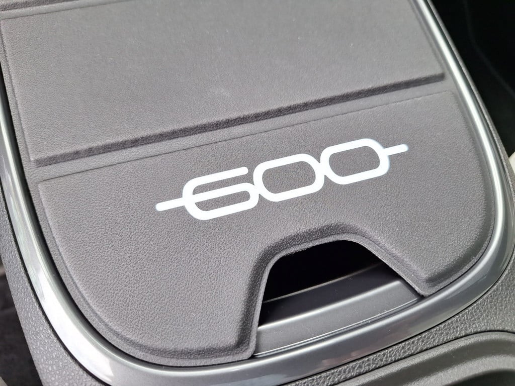 Fiat 600 1.2 hybrid 110 la prima (due colori)