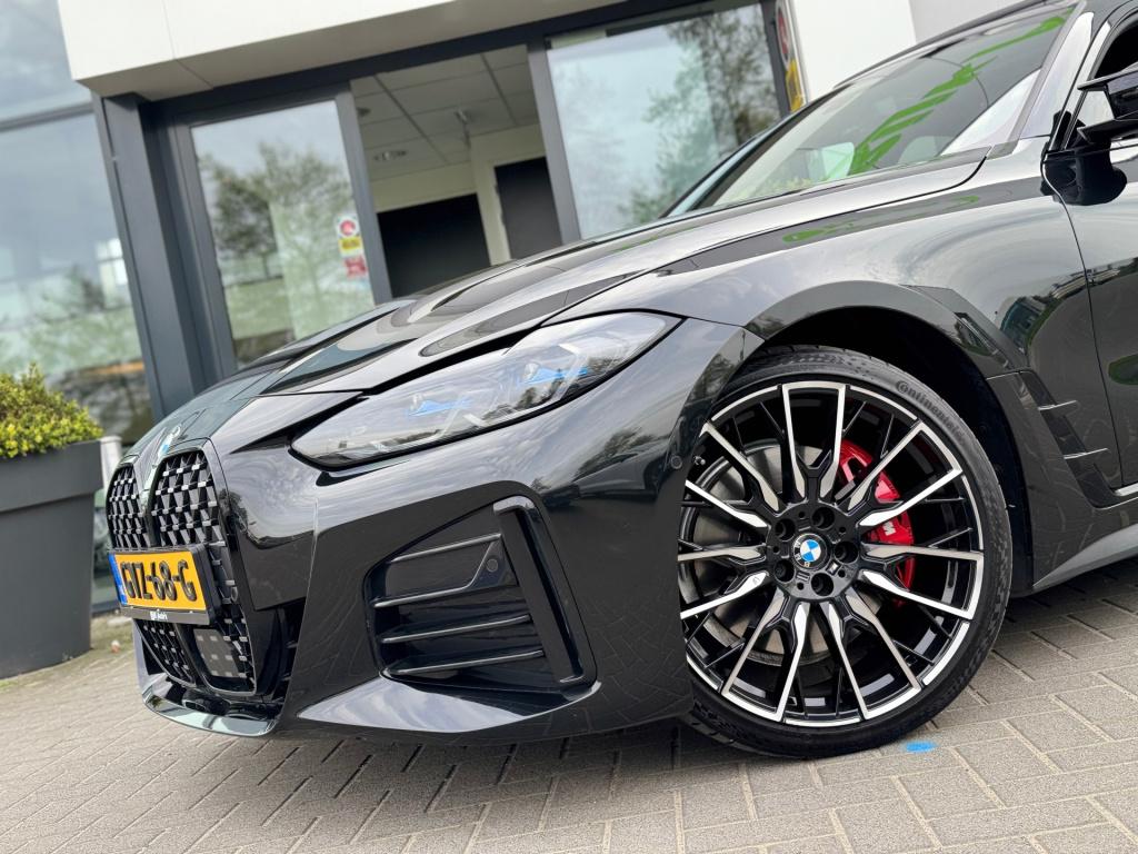BMW 4 Serie gran coupé m440i xdrive m-sport * 360 camera * 20 inch * laserl