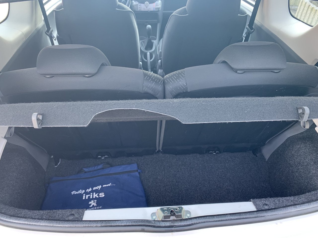 Peugeot 107 1.0-12V Millesim 200