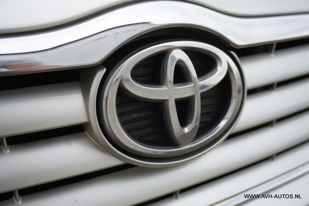Toyota Avensis 2.0 vvti linea sol