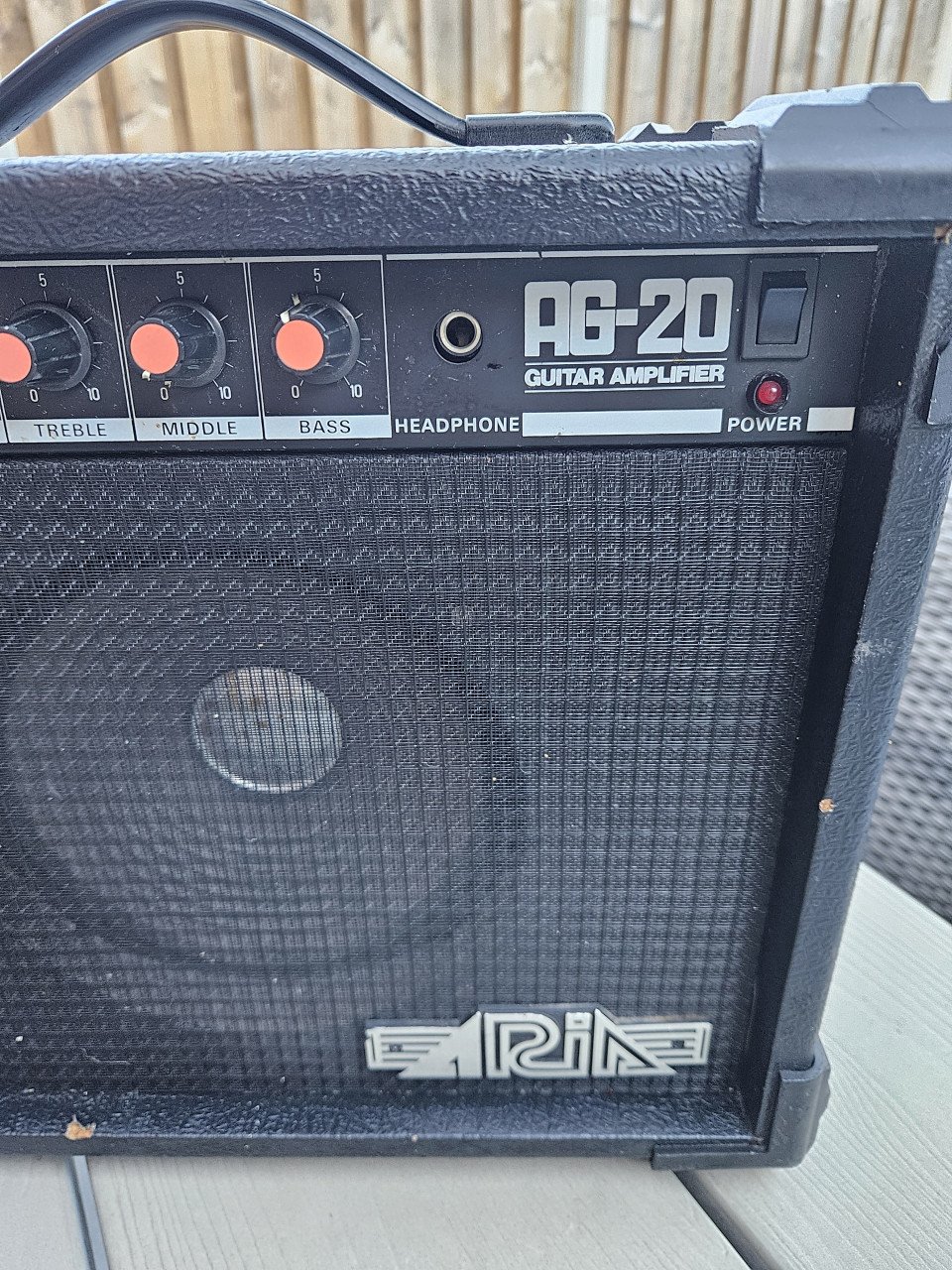Goed werkende krachtige Aria AG-20 gitaar amplifier/versterker...
