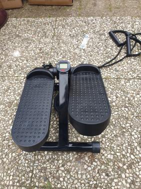 Fitby mini stepper hometrainer met display + banden