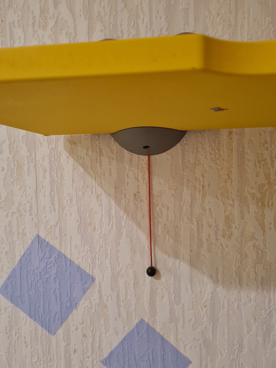 Wandplank met muziekdoosje