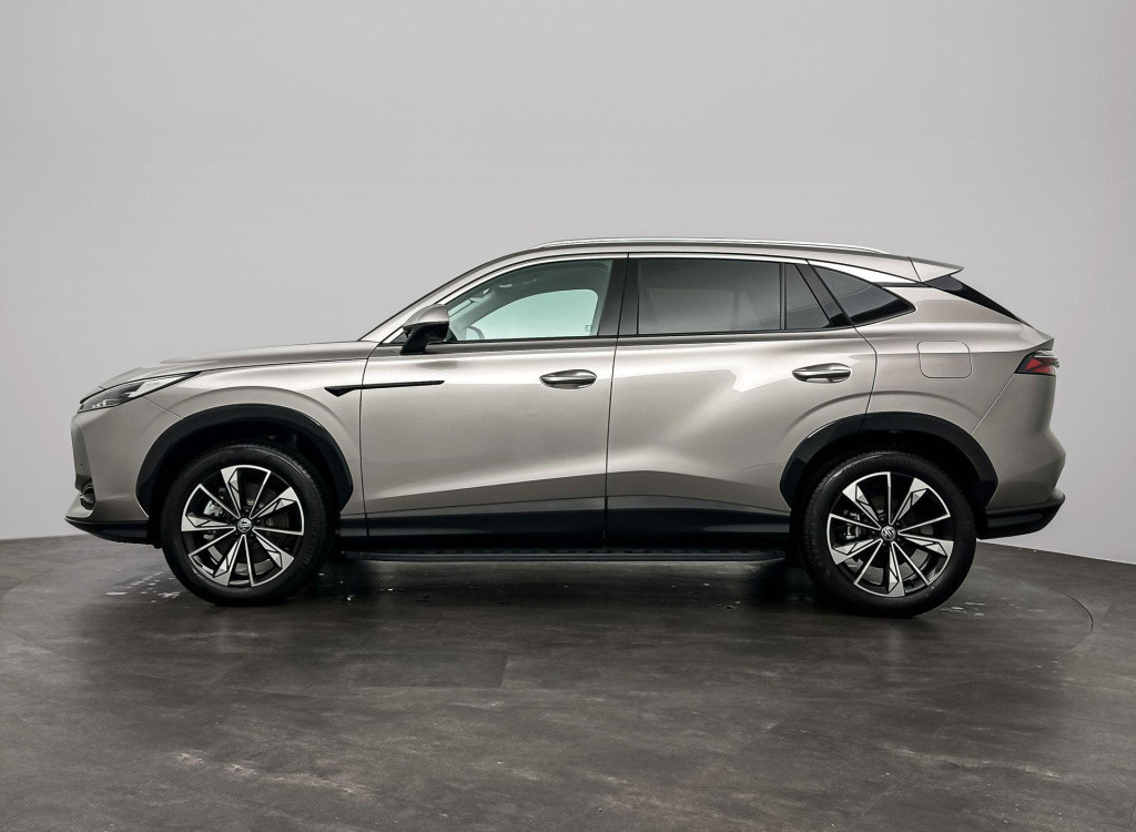 MG Hs 1.5 luxury | mg upgrade deal | nieuw te bestellen | leder | 100 km el