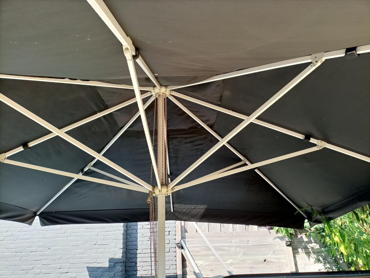 Parasol 4x4m