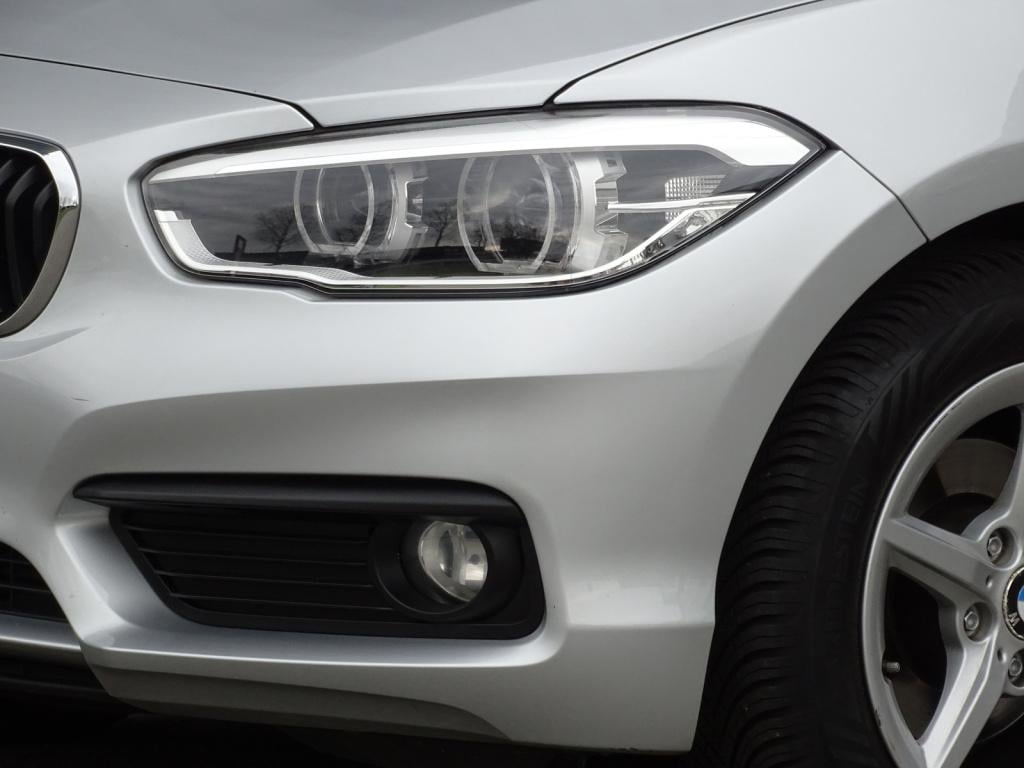 BMW 1 Serie 118i corporate lease essential automaat | led | navi