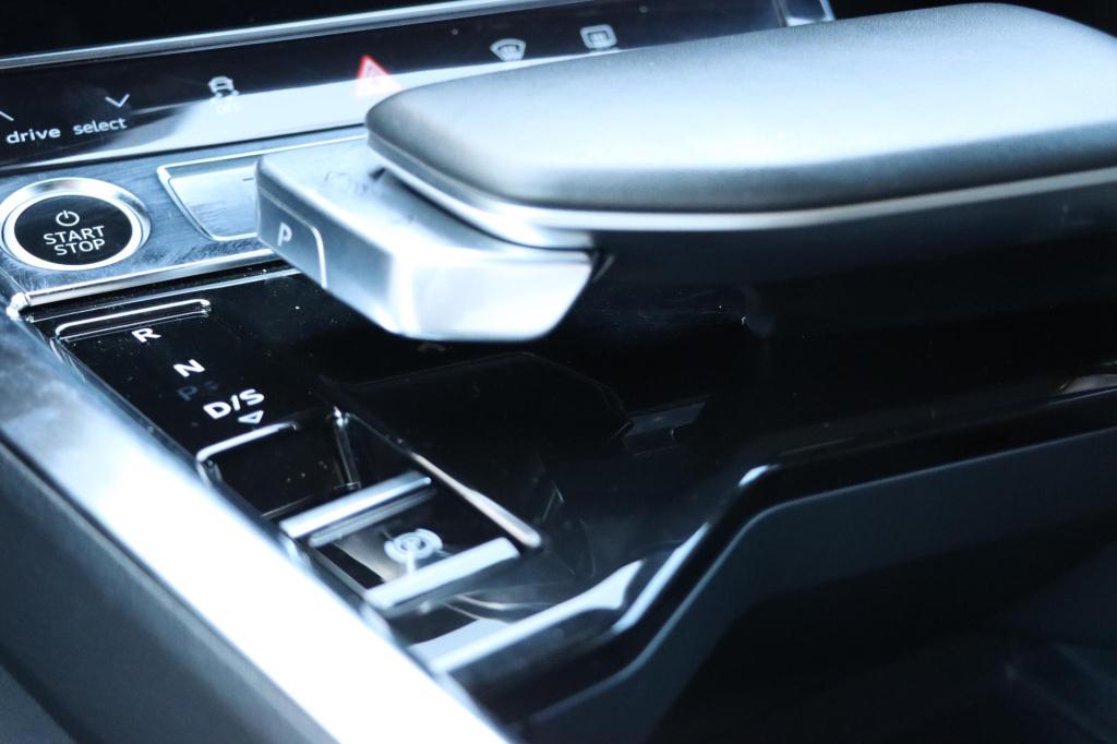 Audi E-tron 55 quattro s edition 95 kwh 408pk
