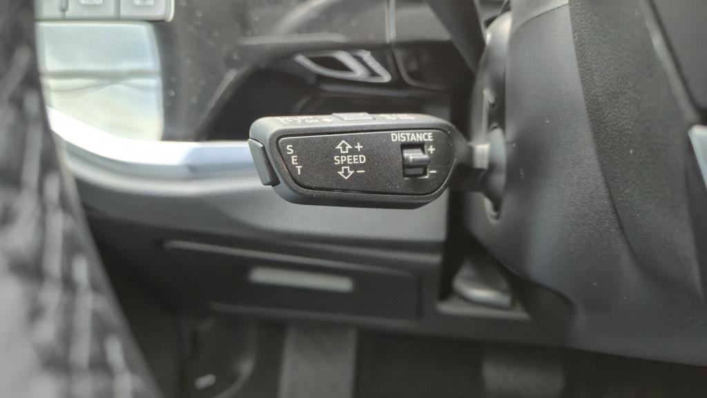 Audi Q3 45 tfsi e edition