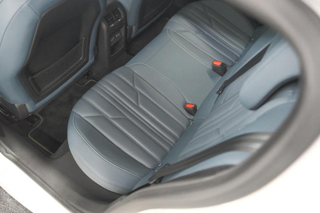 Peugeot 308 puretech 130 gt | 360 camera | stoelen-pakket | adaptieve cruis