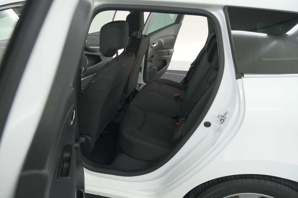 Renault Clio estate tce 90 limited | parkeersensoren | navigatie | airco