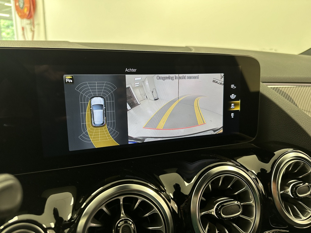Mercedes-Benz Gla-klasse 250 e amg line | distronic | trekhaak | multibeam 