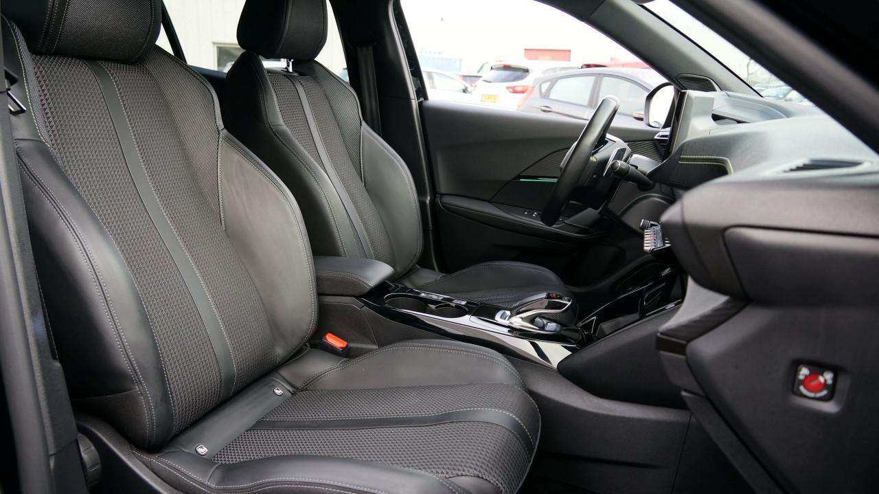 Peugeot 2008 1.2 PureTech GT rijklaar incl garantie