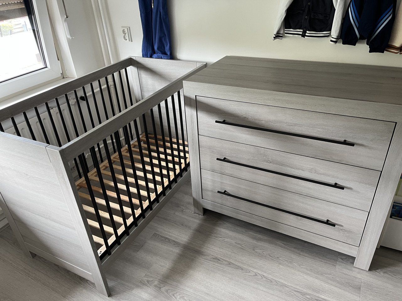 Ledikant en commode Vittoria Grijs/Zwart