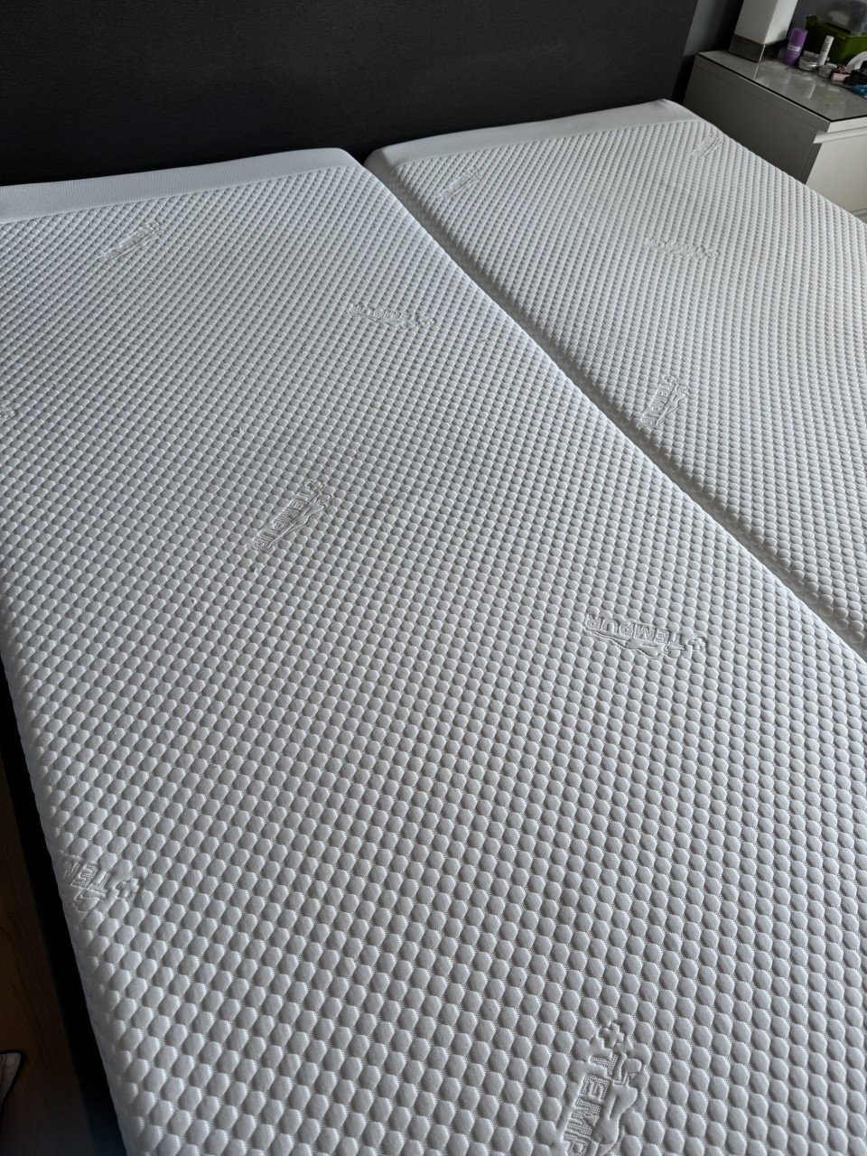 2x nette Tempur matrassen 220x90cm