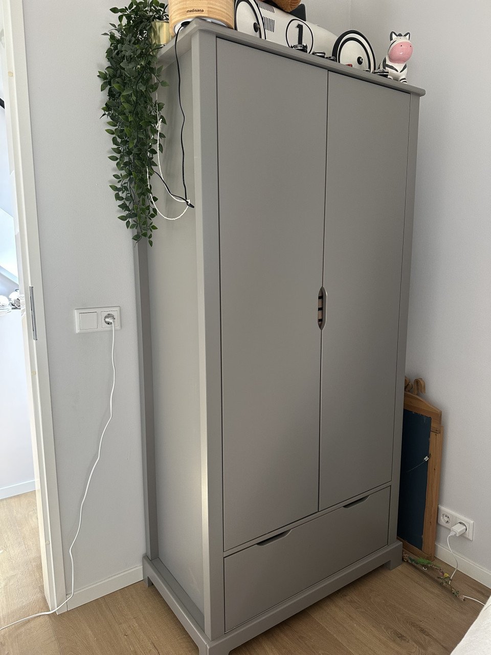 Commode en kinderkamer kast Petite Amélie zacht grijs