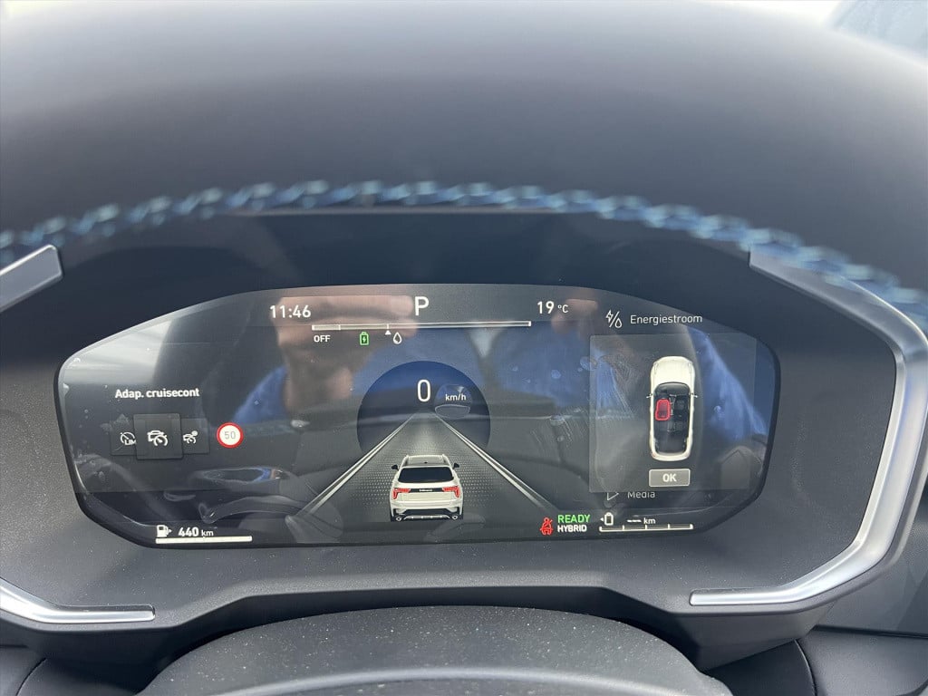Lynk & Co 01 1.5 261pk plug in hybrid , panodak , stuurverwarming , adaptiv