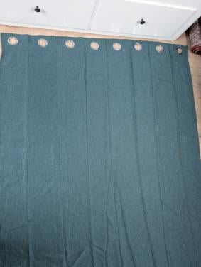 2 donkergroene verduisterende gordijnen - 410cm breed