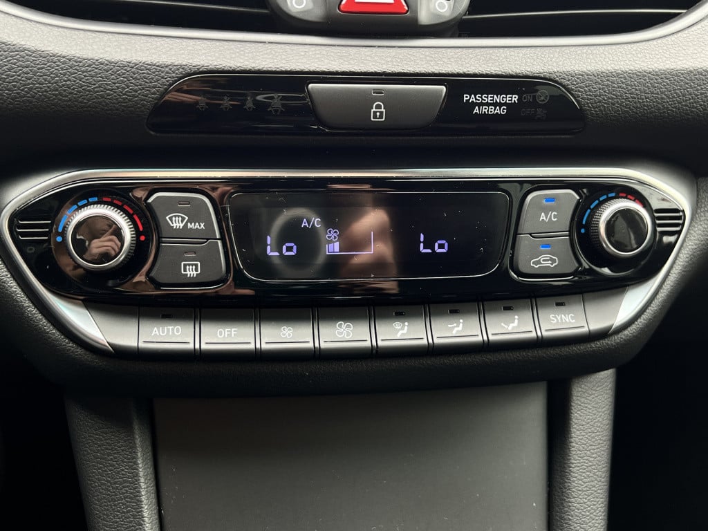 Hyundai I 30 1.4 t-gdi premium automaat - apple/ android carplay | nav | da