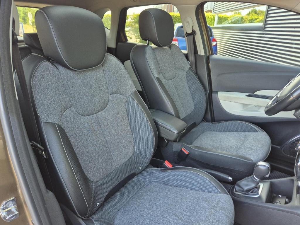 Renault Captur 1.3 tce 150 edc automaat intens panoramadak, navigatie, p-hu