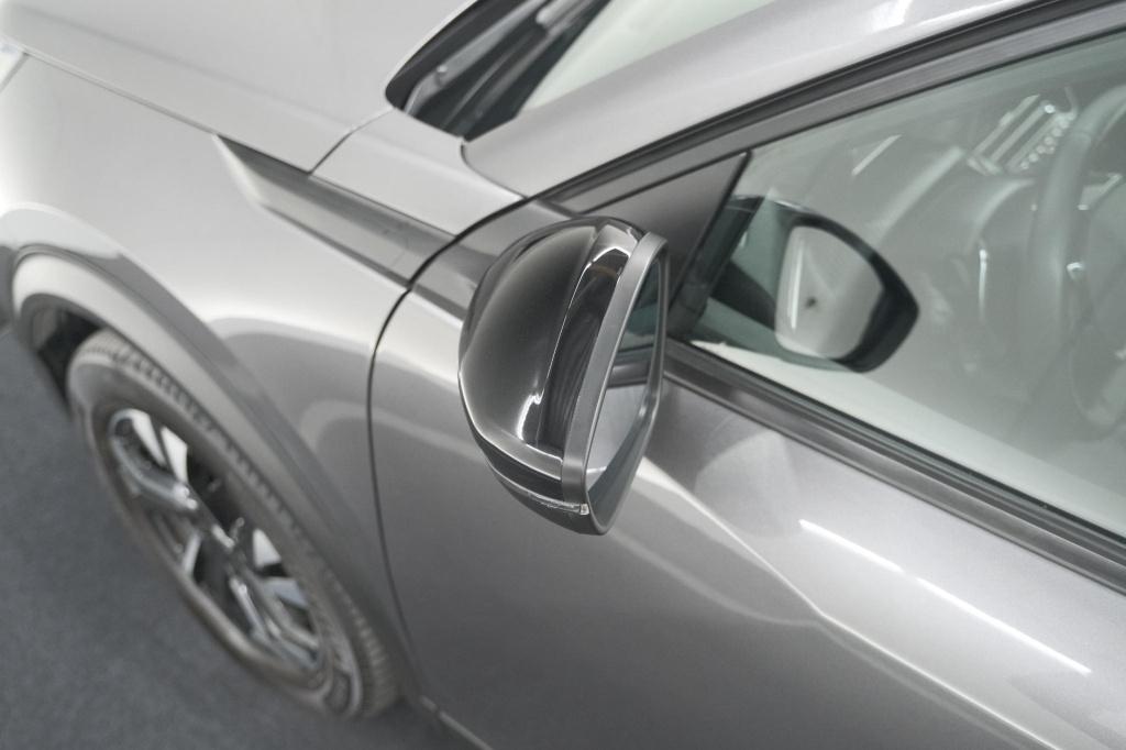 Peugeot 2008 puretech 130 eat8 allure pack | camera | apple carplay | parke