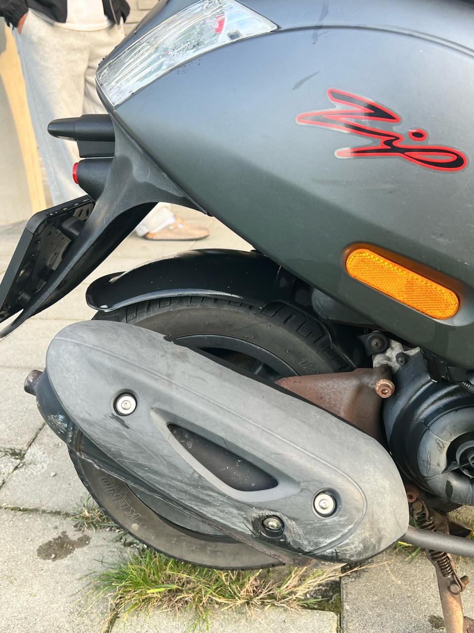 Piaggio Zip 2018 – Mat Grijs