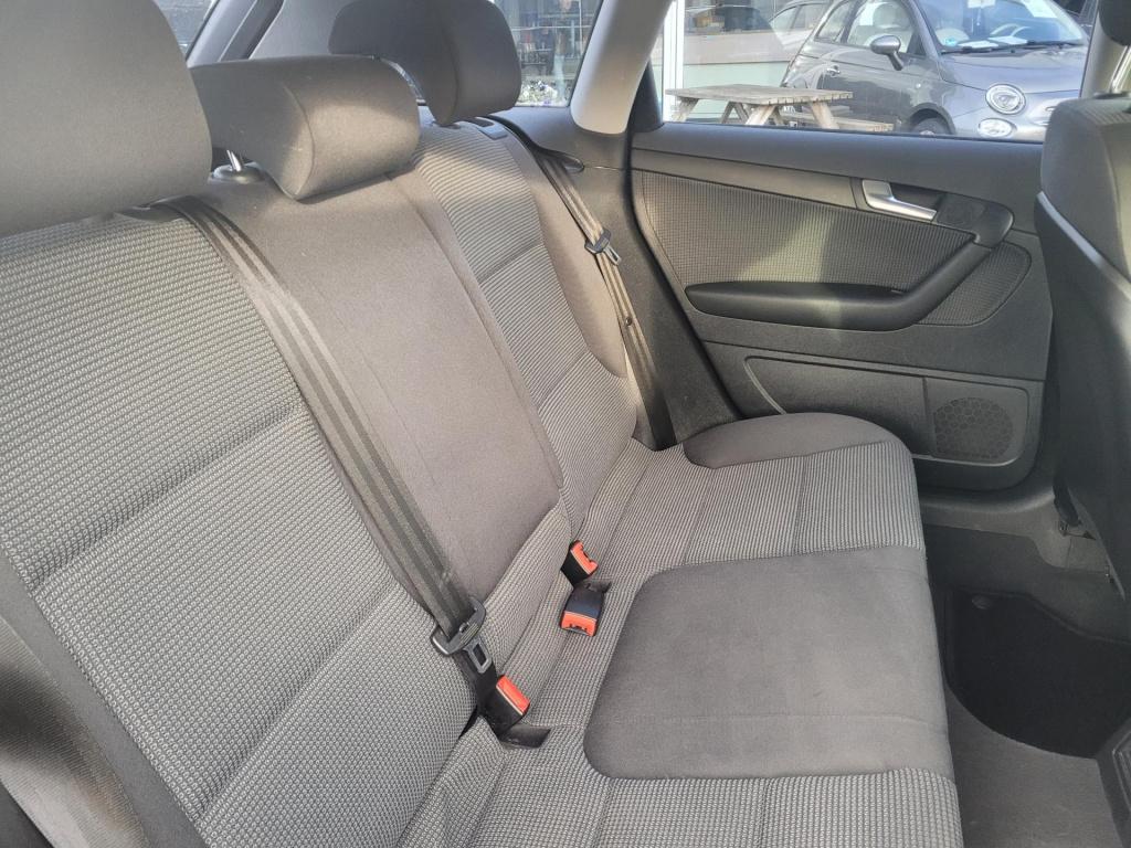 Audi A3 sportback 1.6 fsi attraction