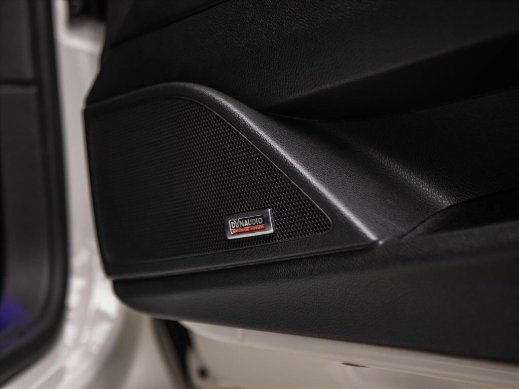 Volkswagen Scirocco 2.0 tsi 265 pk r | kuipstoel | dyna-audio | panoramadak