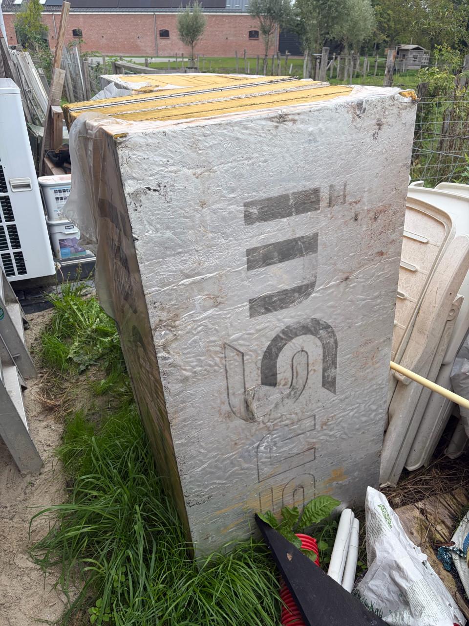 INSUS 140mm PIR isolatie